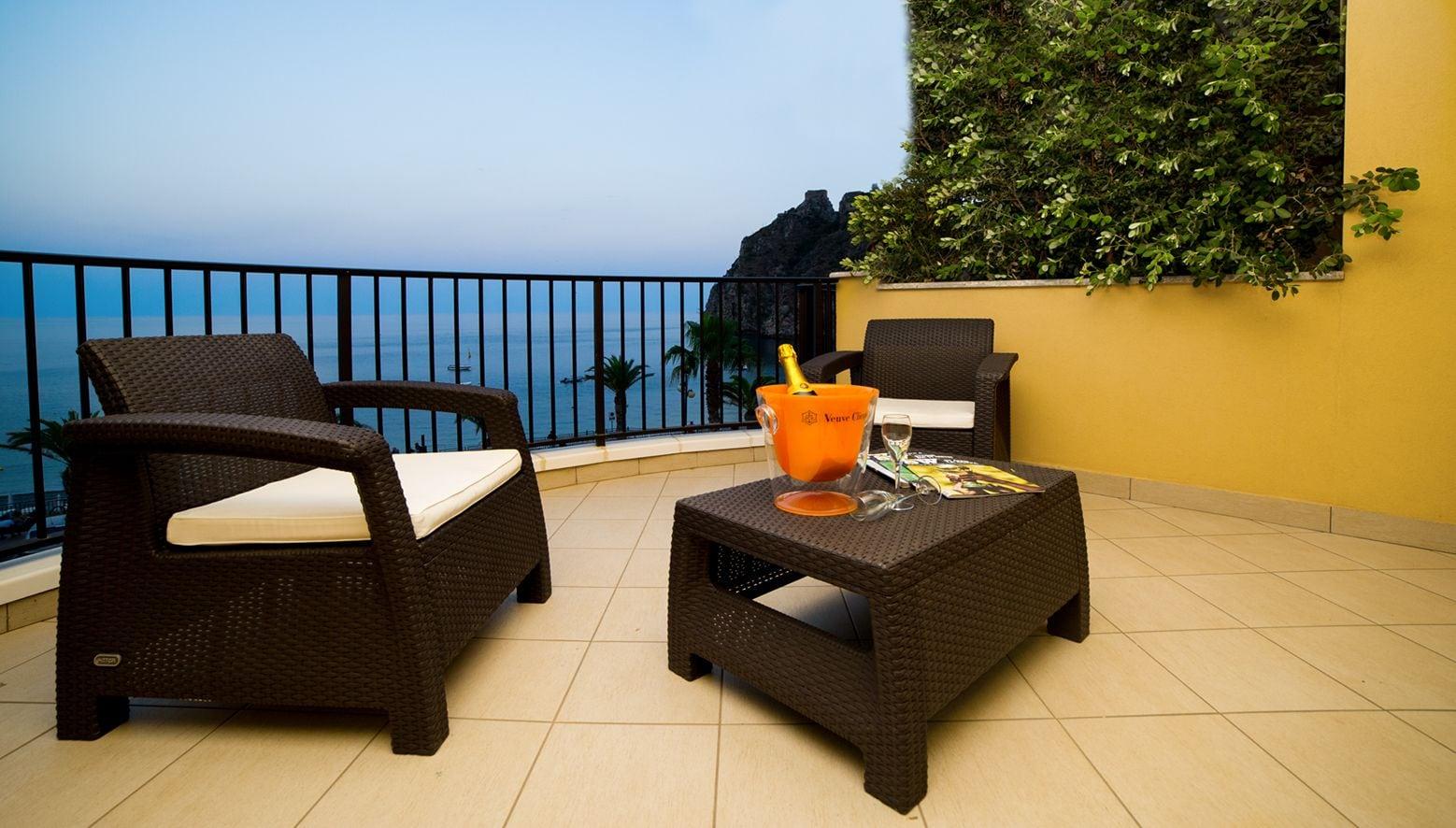 Elihotel SantʼAlessio Siculo Extérieur photo