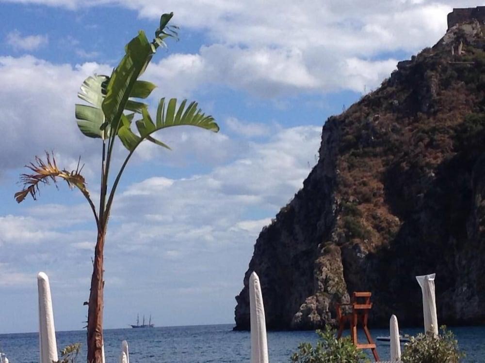 Elihotel SantʼAlessio Siculo Extérieur photo