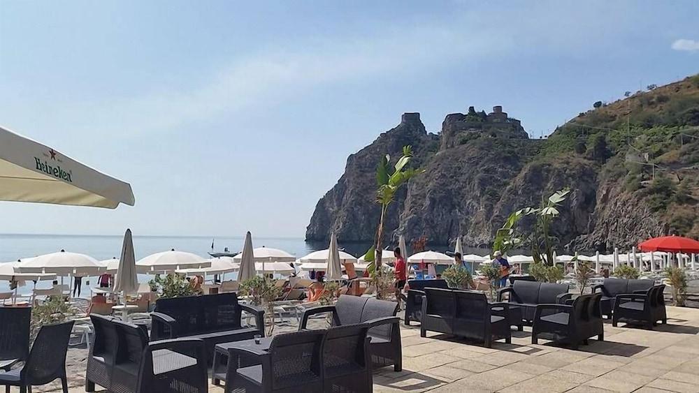 Elihotel SantʼAlessio Siculo Extérieur photo