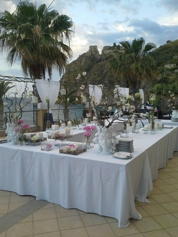 Elihotel SantʼAlessio Siculo Extérieur photo