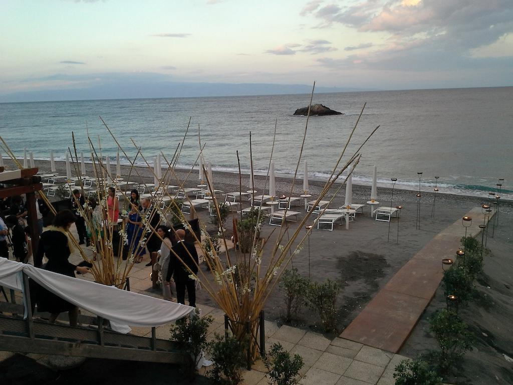 Elihotel SantʼAlessio Siculo Extérieur photo