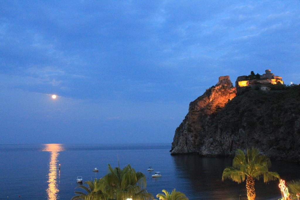 Elihotel SantʼAlessio Siculo Extérieur photo