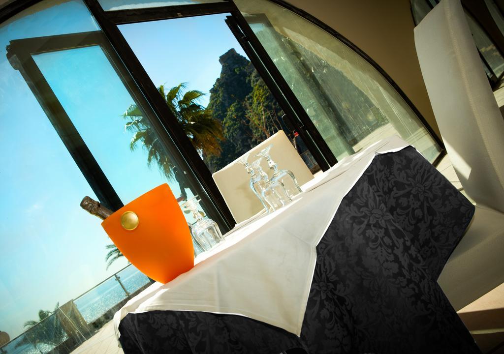 Elihotel SantʼAlessio Siculo Extérieur photo