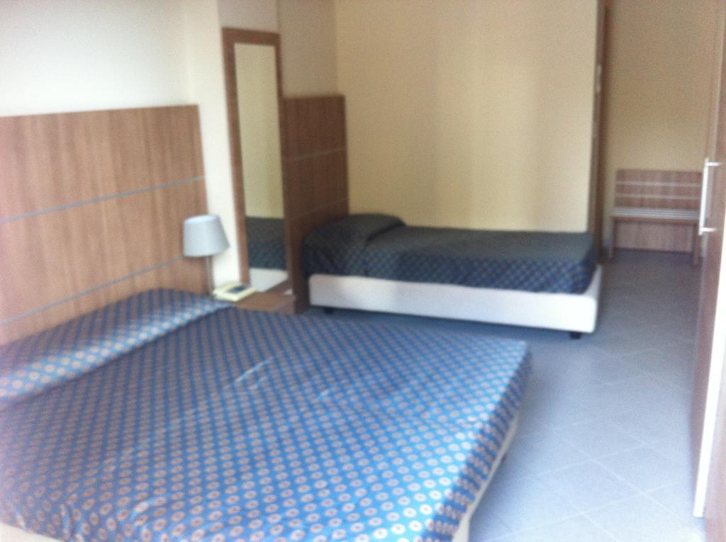 Elihotel SantʼAlessio Siculo Chambre photo