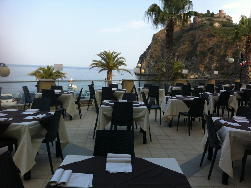 Elihotel SantʼAlessio Siculo Extérieur photo